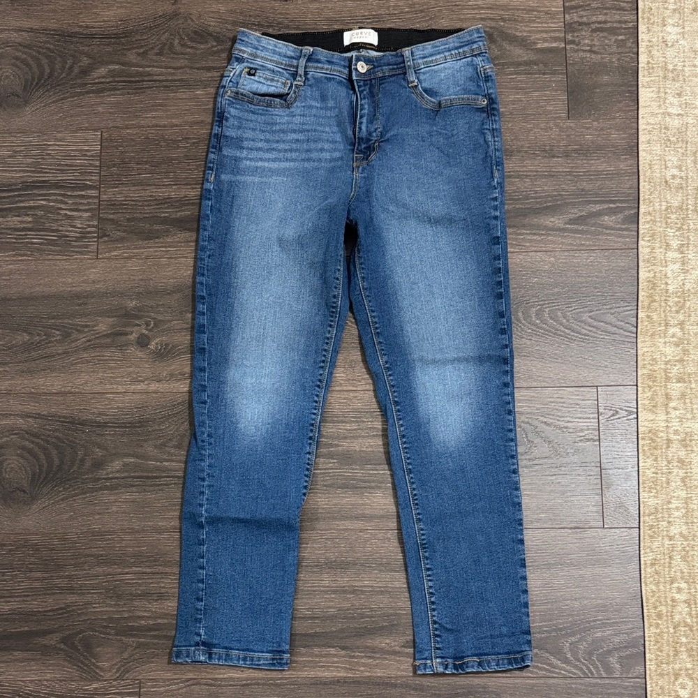 Stylish Indigo Cropped Jeans